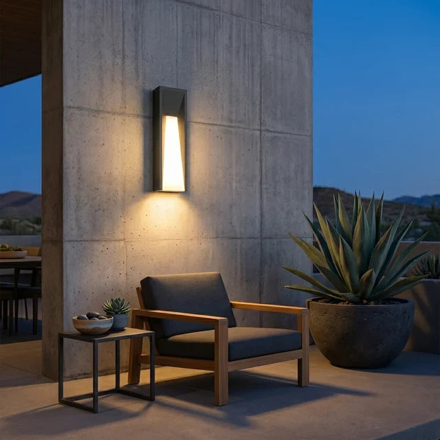 Slim Outdoor LED Wall Light – IP65 Aluminum, Dark Gray, Warm or Cool White, 2 Sizes