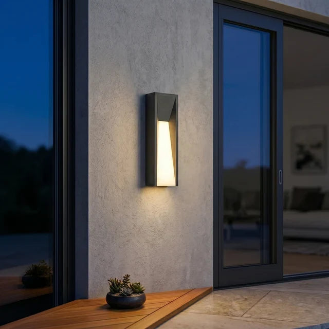Slim Outdoor LED Wall Light – IP65 Aluminum, Dark Gray, Warm or Cool White, 2 Sizes