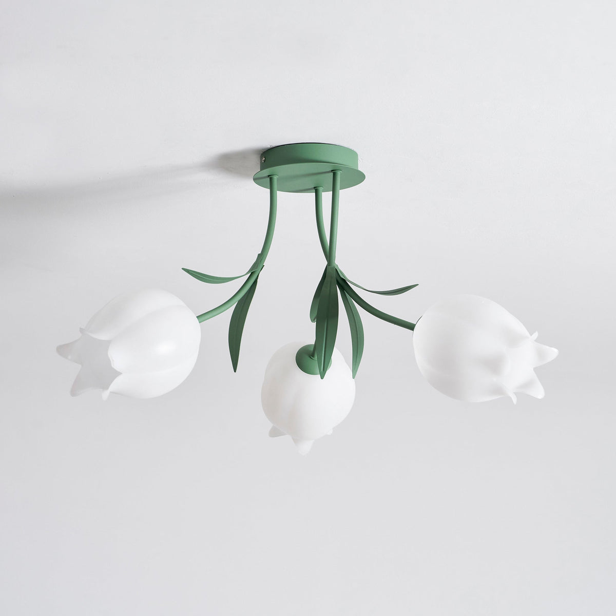 Ricko Lily Flower Ceiling Light – Multi-Head Acrylic Shades, Dimmable, Damp Rated, 3 Sizes