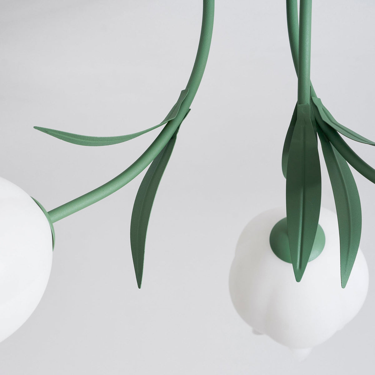 Ricko Lily Flower Ceiling Light – Multi-Head Acrylic Shades, Dimmable, Damp Rated, 3 Sizes
